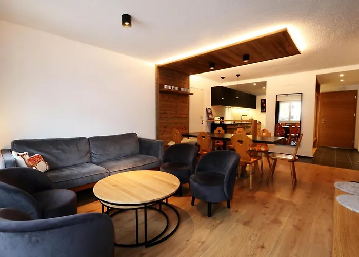 Apollo サース フェー