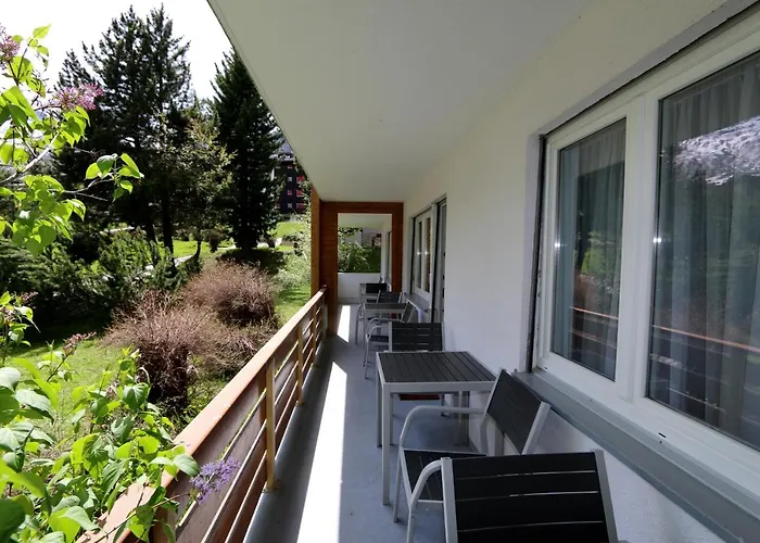 アパート Apollo サース フェー