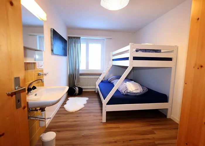 Apollo アパート サース フェー